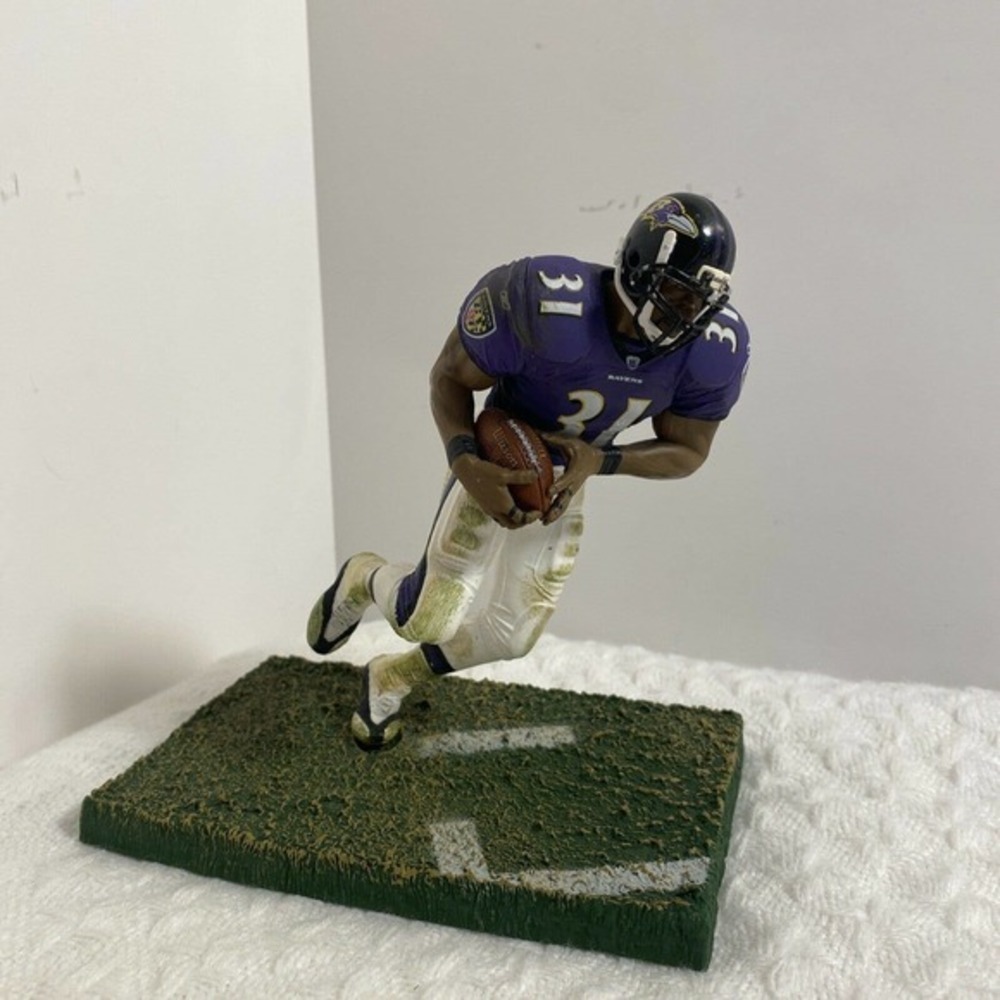 2004 NFL McFarlane Toys J. Lewis #31 Ravens Action Figure 6”